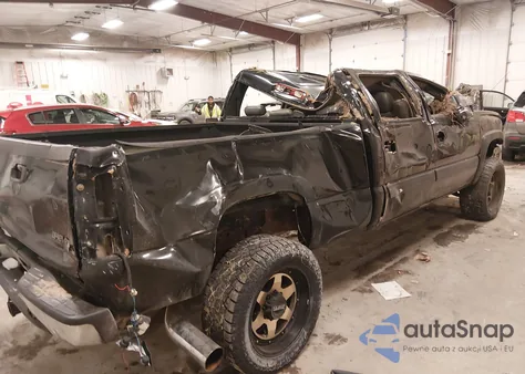 2003 Chevrolet Silverado 2500Hd Ls z USA, uszkodzony, nr VIN 1GCHK23163F151522